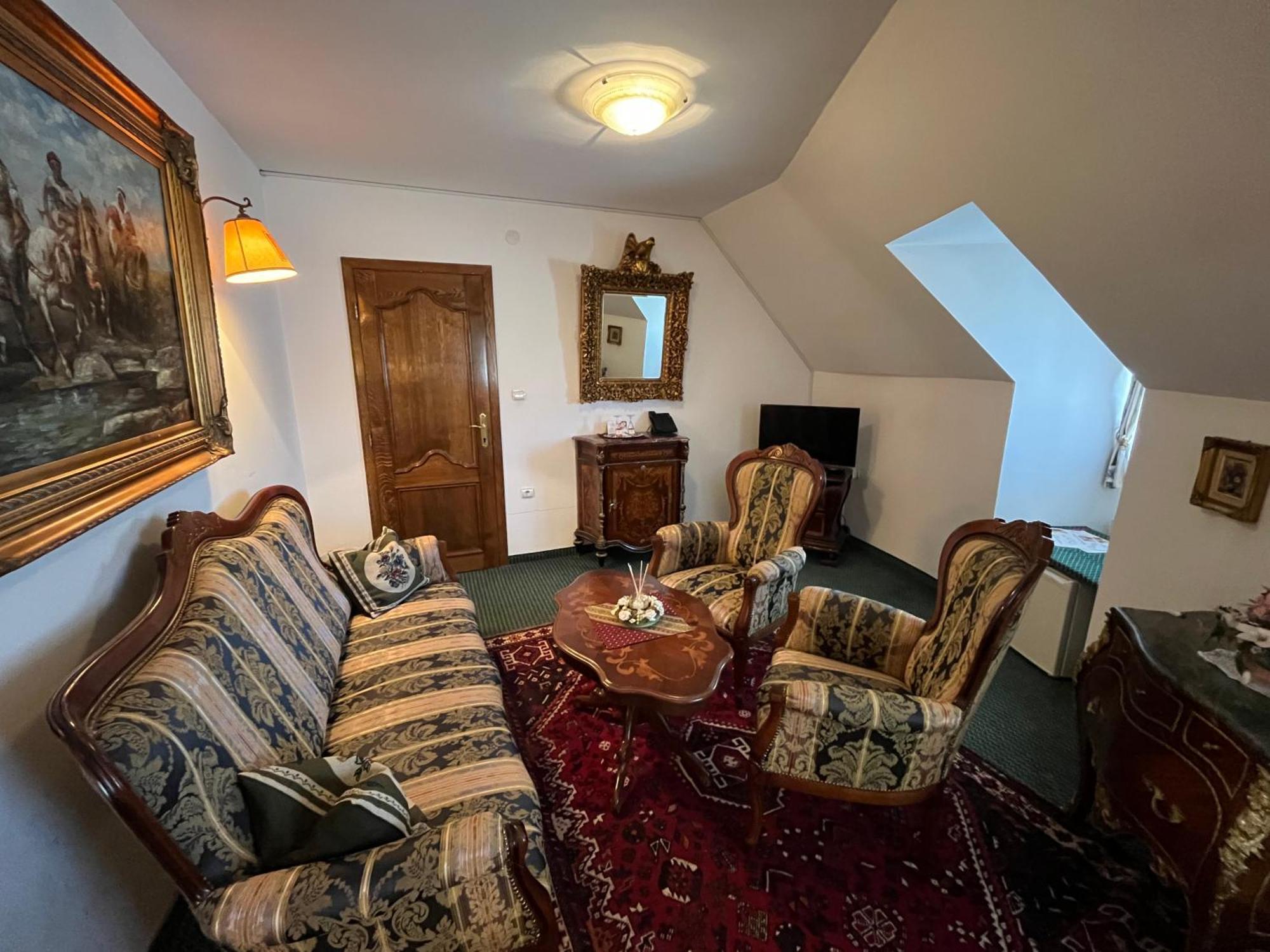 Hotel Razgorsek Velenje Bagian luar foto