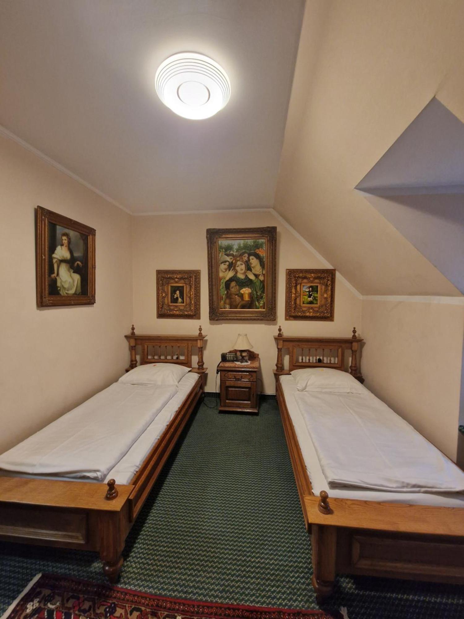 Hotel Razgorsek Velenje Bagian luar foto